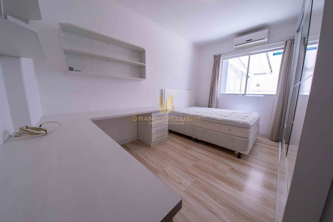 Imagem Apartamento com 3 Quartos à Venda, 120 m² em Centro - Balneário Camboriú
