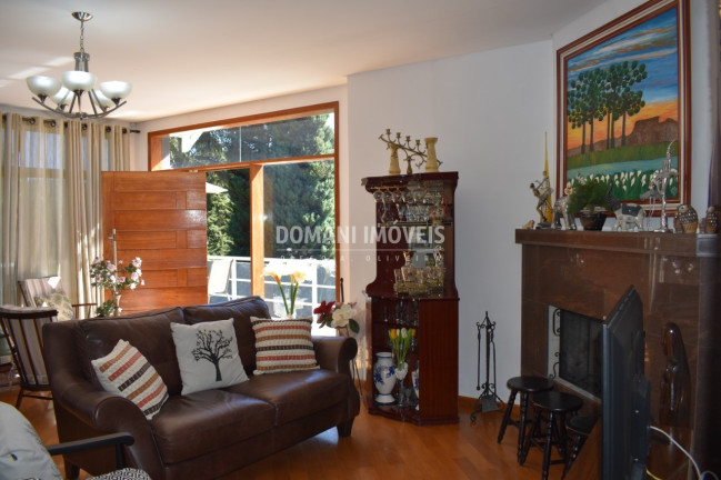 Imagem Casa com 3 Quartos à Venda, 164 m² em Região De Capivari - Campos Do Jordão Imagem Casa com 3 Quartos à Venda, 164 m² em Região De Capivari - Campos Do Jordão