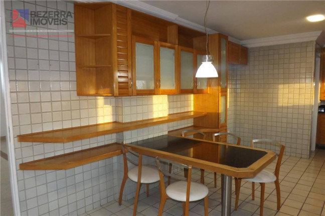 Imagem Apartamento com 4 Quartos à Venda, 232 m² em Candelária - Natal