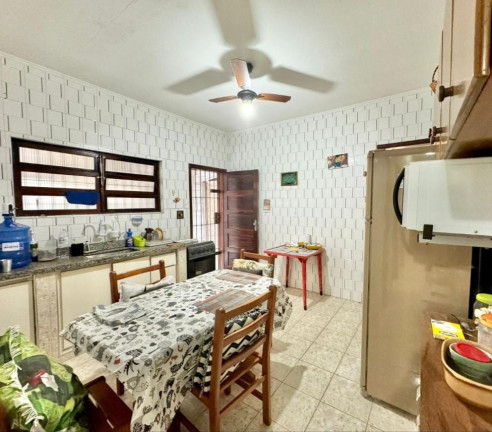 Imagem Imóvel com 2 Quartos à Venda, 83 m² em Caiçara - Praia Grande Imagem Imóvel com 2 Quartos à Venda, 83 m² em Caiçara - Praia Grande