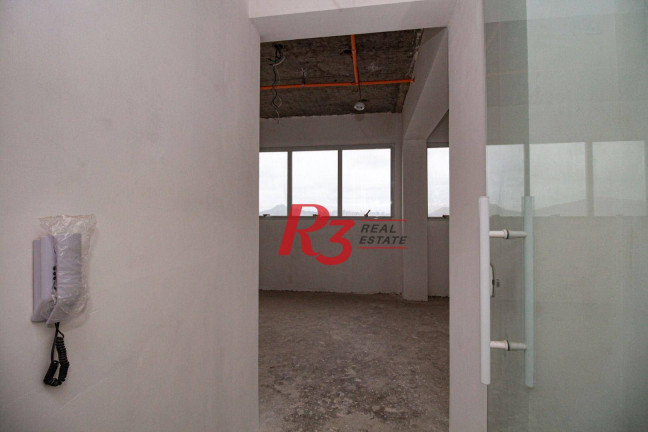 Sala Comercial à Venda, 46 m² em Ponta Da Praia - Santos
