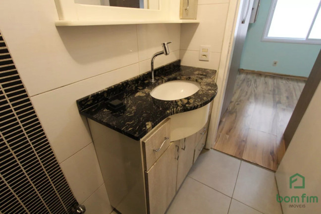 Imagem Apartamento com 1 Quarto para Alugar, 43 m² em Centro Histórico - Porto Alegre Imagem Apartamento com 1 Quarto para Alugar, 43 m² em Centro Histórico - Porto Alegre