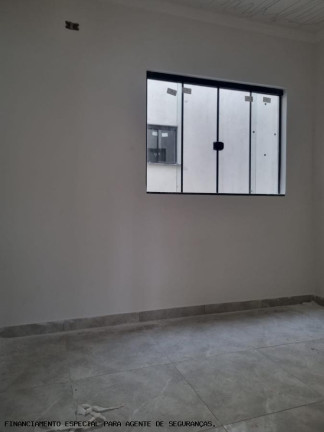 Imagem Imóvel com 3 Quartos à Venda, 120 m² em Monte Carmelo - Sarandi Imagem Imóvel com 3 Quartos à Venda, 120 m² em Monte Carmelo - Sarandi