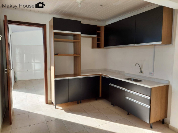 Imagem Casa com 3 Quartos à Venda, em Boqueirão - Curitiba Imagem Casa com 3 Quartos à Venda, em Boqueirão - Curitiba