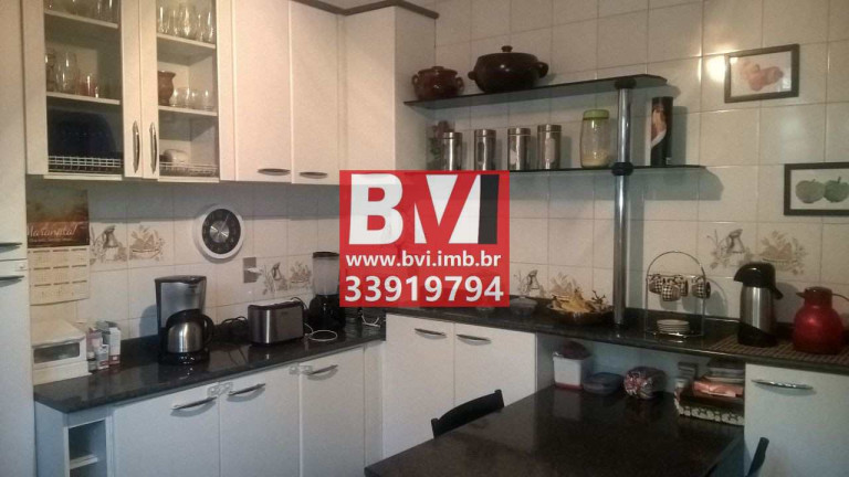 Imagem Casa com 2 Quartos à Venda, 157 m² em Irajá - Rio De Janeiro