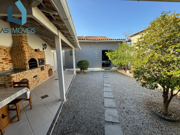 Imagem Casa com 4 Quartos à Venda, 130 m² em Parque Burle - Cabo Frio Imagem Casa com 4 Quartos à Venda, 130 m² em Parque Burle - Cabo Frio