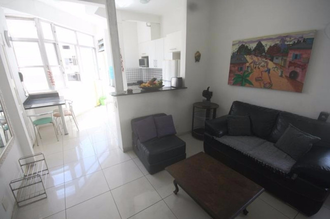 Imagem Apartamento com 2 Quartos para Temporada, 65 m² em Copacabana - Rio De Janeiro Imagem Apartamento com 2 Quartos para Temporada, 65 m² em Copacabana - Rio De Janeiro