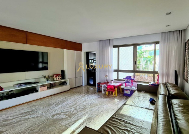 Imagem Imóvel com 4 Quartos à Venda, 360 m² em Vila Da Serra - Nova Lima Imagem Imóvel com 4 Quartos à Venda, 360 m² em Vila Da Serra - Nova Lima