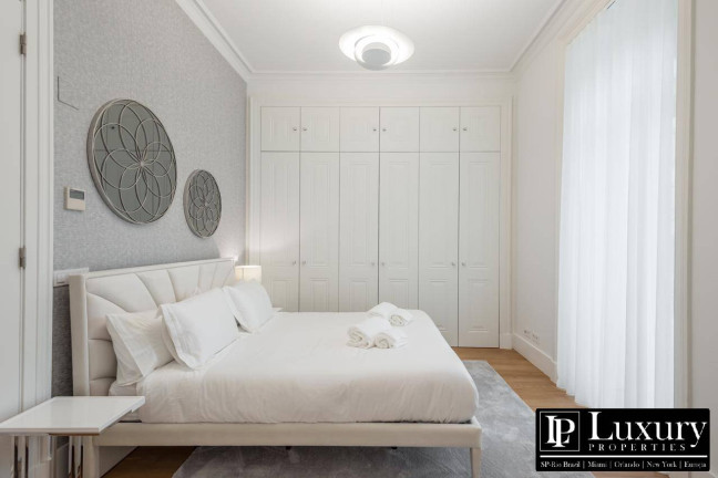 Imagem Apartamento com 3 Quartos à Venda, 190 m² em Centro - Lisboa Imagem Apartamento com 3 Quartos à Venda, 190 m² em Centro - Lisboa