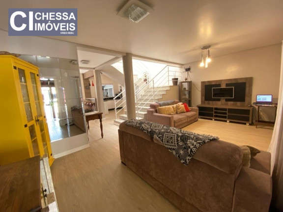 Sobrado com 3 Quartos à Venda, 137 m² em Centro - Balneário Camboriú