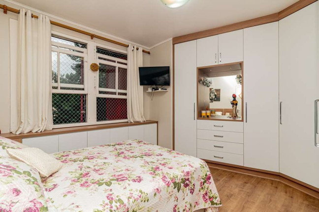 Imagem Imóvel com 3 Quartos à Venda, em Petrópolis - Porto Alegre Imagem Imóvel com 3 Quartos à Venda, em Petrópolis - Porto Alegre