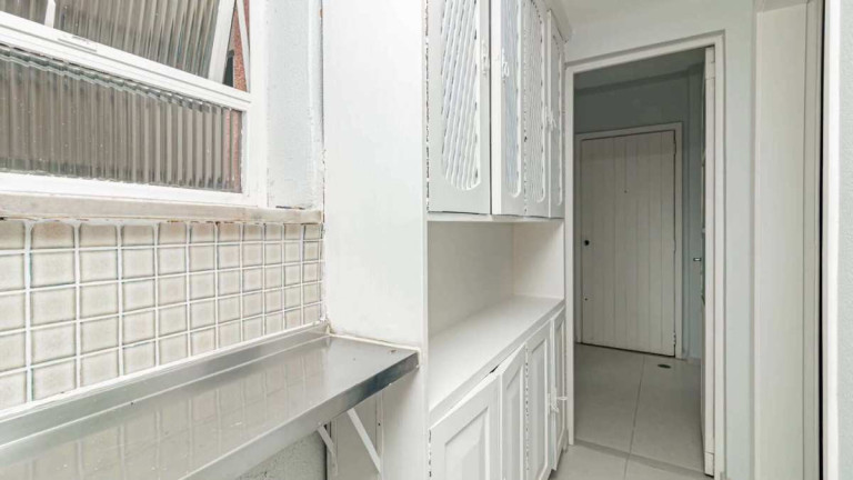 Imagem Apartamento com 2 Quartos à Venda, 79 m² em Centro Histórico - Porto Alegre Imagem Apartamento com 2 Quartos à Venda, 79 m² em Centro Histórico - Porto Alegre