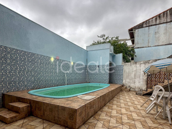 Imagem Casa com 9 Quartos à Venda,  em Taquara - Rio De Janeiro