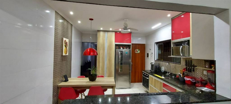 Imagem Casa com 4 Quartos à Venda, 176 m² em Guilhermina - Praia Grande Imagem Casa com 4 Quartos à Venda, 176 m² em Guilhermina - Praia Grande