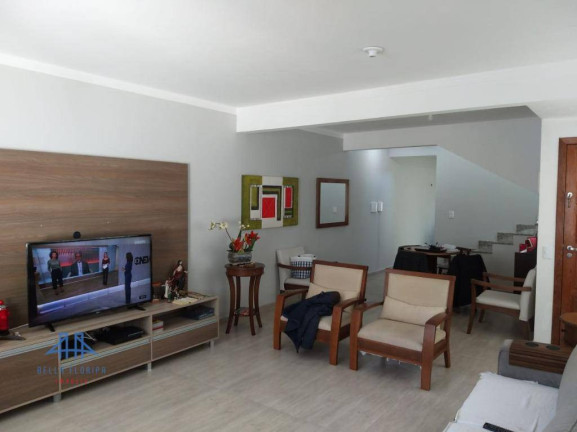 Imagem Casa com 4 Quartos à Venda, 280 m² em Trindade - Florianópolis Imagem Casa com 4 Quartos à Venda, 280 m² em Trindade - Florianópolis