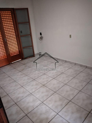Imagem Casa com 4 Quartos à Venda, 265 m² em Jardim Infante Dom Henrique - Bauru Imagem Casa com 4 Quartos à Venda, 265 m² em Jardim Infante Dom Henrique - Bauru