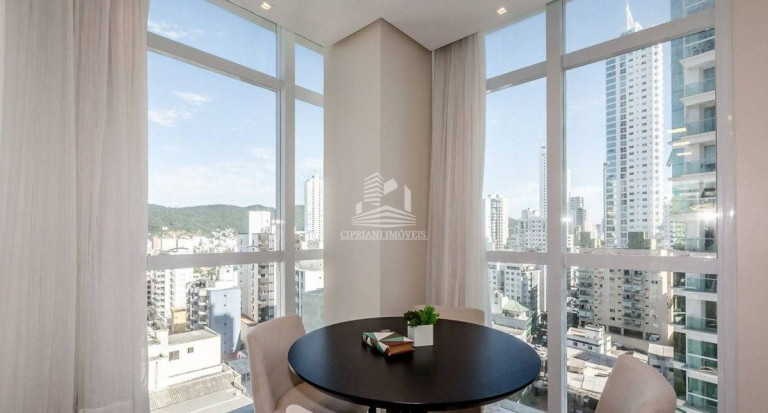 Imagem Apartamento com 3 Quartos à Venda, 143 m² em Centro - Balneário Camboriú