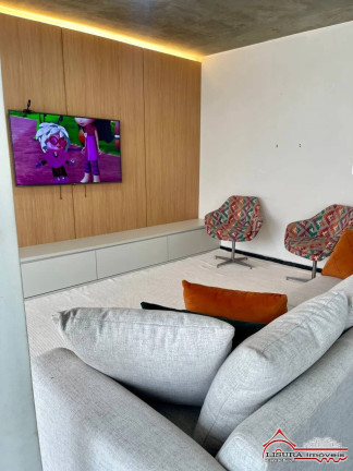 Imagem Casa com 5 Quartos à Venda, 300 m² em Centro - Jacareí Imagem Casa com 5 Quartos à Venda, 300 m² em Centro - Jacareí