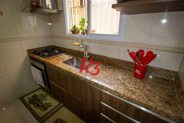 Imagem Casa com 4 Quartos à Venda, 120 m² em Marapé - Santos Imagem Casa com 4 Quartos à Venda, 120 m² em Marapé - Santos