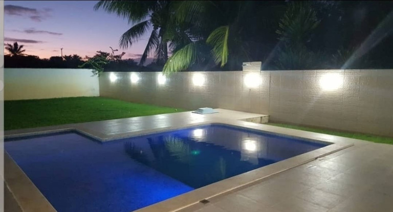 Imagem Casa com 4 Quartos à Venda, 400 m² em Barra Do Jacuipe - Camaçari Imagem Casa com 4 Quartos à Venda, 400 m² em Barra Do Jacuipe - Camaçari