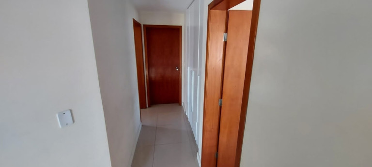 Imagem Casa de Condomínio com 3 Quartos à Venda, em Piracangaguá - Taubaté Imagem Casa de Condomínio com 3 Quartos à Venda, em Piracangaguá - Taubaté