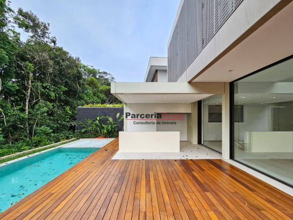 Imagem Casa com 6 Quartos à Venda, 408 m² em Riviera Módulo 11 - Bertioga Imagem Casa com 6 Quartos à Venda, 408 m² em Riviera Módulo 11 - Bertioga