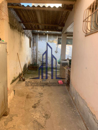 Imagem Casa com 7 Quartos à Venda, 261 m² em Ampliação - Itaboraí