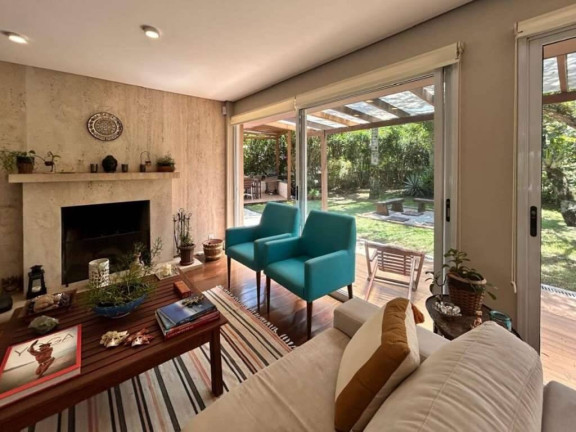 Imagem Casa de Condomínio com 4 Quartos à Venda, em Chácara Dos Lagos - Carapicuíba Imagem Casa de Condomínio com 4 Quartos à Venda, em Chácara Dos Lagos - Carapicuíba