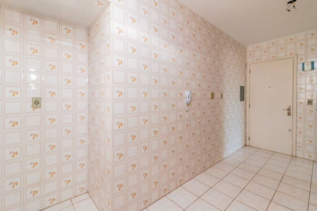 Imagem Apartamento com 3 Quartos à Venda, 110 m² em Três Figueiras - Porto Alegre Imagem Apartamento com 3 Quartos à Venda, 110 m² em Três Figueiras - Porto Alegre