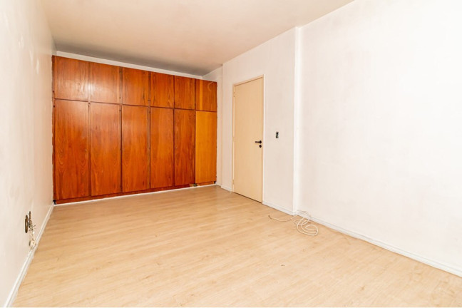 Imagem Apartamento com 3 Quartos à Venda, 78 m² em Centro Histórico - Porto Alegre Imagem Apartamento com 3 Quartos à Venda, 78 m² em Centro Histórico - Porto Alegre