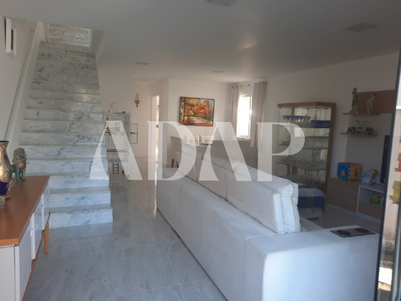 Casa com 4 Quartos à Venda, 212 m² em Vargem Grande - Rio De Janeiro