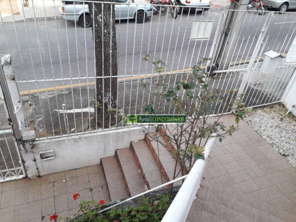 Imagem Casa com 3 Quartos à Venda, 206 m² em Seminário - Curitiba Imagem Casa com 3 Quartos à Venda, 206 m² em Seminário - Curitiba