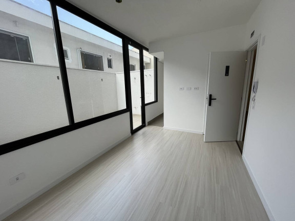 Imagem Kitnet com 1 Quarto à Venda, 31 m² em água Verde - Curitiba Imagem Kitnet com 1 Quarto à Venda, 31 m² em água Verde - Curitiba