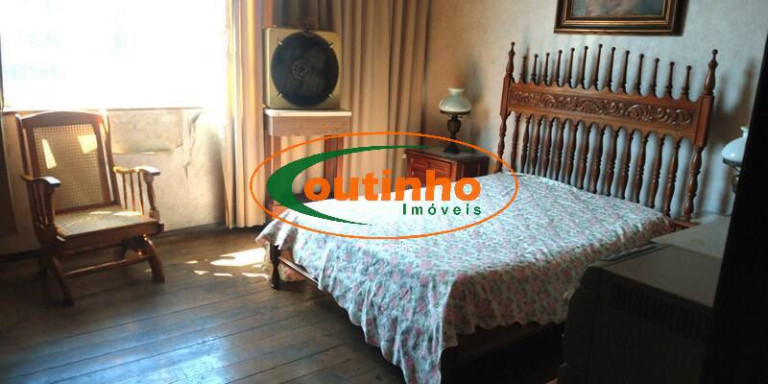 Imagem Apartamento com 4 Quartos à Venda, 224 m² em Tijuca - Rio De Janeiro Imagem Apartamento com 4 Quartos à Venda, 224 m² em Tijuca - Rio De Janeiro