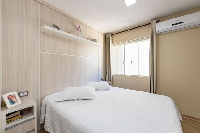 Imagem Sobrado com 3 Quartos à Venda, 102 m² em Campo Comprido - Curitiba Imagem Sobrado com 3 Quartos à Venda, 102 m² em Campo Comprido - Curitiba
