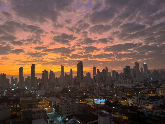 Imagem Apartamento com 2 Quartos à Venda, 68 m² em Centro - Balneário Camboriú