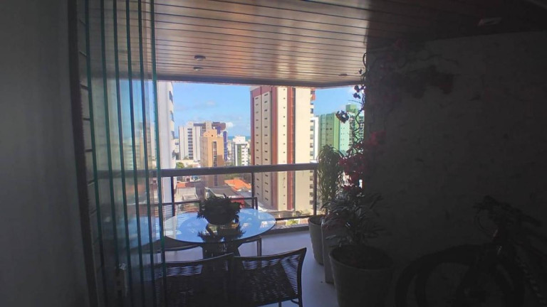 Imagem Apartamento com 3 Quartos à Venda, 200 m² Imagem Apartamento com 3 Quartos à Venda, 200 m²
