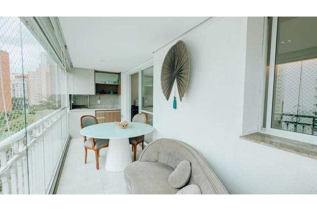 Imagem Apartamento com 3 Quartos à Venda, 143 m² em Moema - São Paulo