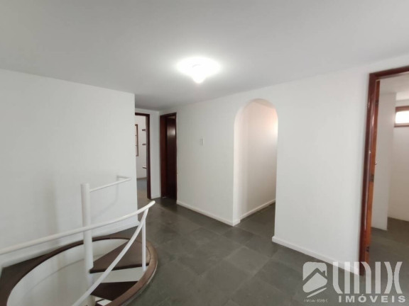 Imagem Casa com 7 Quartos à Venda ou Locação, em Parque Tamandaré - Campos Dos Goytacazes Imagem Casa com 7 Quartos à Venda ou Locação, em Parque Tamandaré - Campos Dos Goytacazes