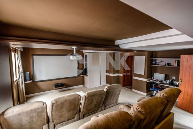 Imagem Imóvel com 3 Quartos à Venda, 241 m² em Jardim Lindóia - Porto Alegre Imagem Imóvel com 3 Quartos à Venda, 241 m² em Jardim Lindóia - Porto Alegre
