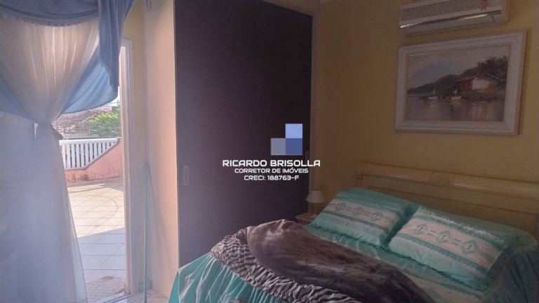 Imagem Casa com 5 Quartos à Venda, 210 m² em Guilhermina - Praia Grande Imagem Casa com 5 Quartos à Venda, 210 m² em Guilhermina - Praia Grande