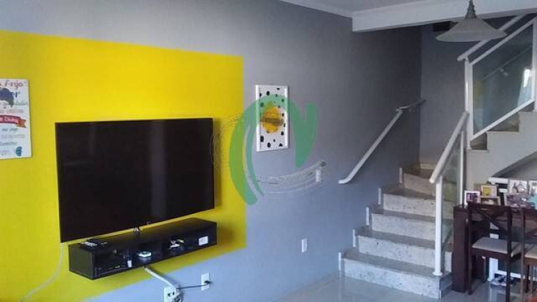 Casa com 2 Quartos à Venda, 100 m² em Marapé - Santos
