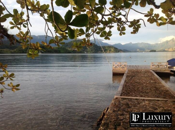 Imagem Terreno à Venda, 1 m² em Angra Dos Reis Imagem Terreno à Venda, 1 m² em Angra Dos Reis
