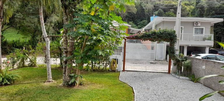Imagem Casa com 2 Quartos à Venda, 312 m² em Cachoeira Do Bom Jesus - Florianópolis Imagem Casa com 2 Quartos à Venda, 312 m² em Cachoeira Do Bom Jesus - Florianópolis