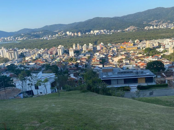 Imagem Terreno à Venda, 1.396 m² em Trindade - Florianópolis Imagem Terreno à Venda, 1.396 m² em Trindade - Florianópolis