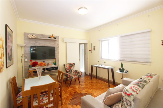Imagem Imóvel com 2 Quartos à Venda, em Petrópolis - Porto Alegre Imagem Imóvel com 2 Quartos à Venda, em Petrópolis - Porto Alegre