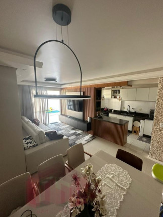 Imagem Imóvel com 2 Quartos à Venda, 214 m²