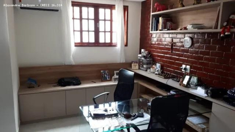 Imagem Casa com 3 Quartos à Venda, 450 m² em Prado - Recife Imagem Casa com 3 Quartos à Venda, 450 m² em Prado - Recife