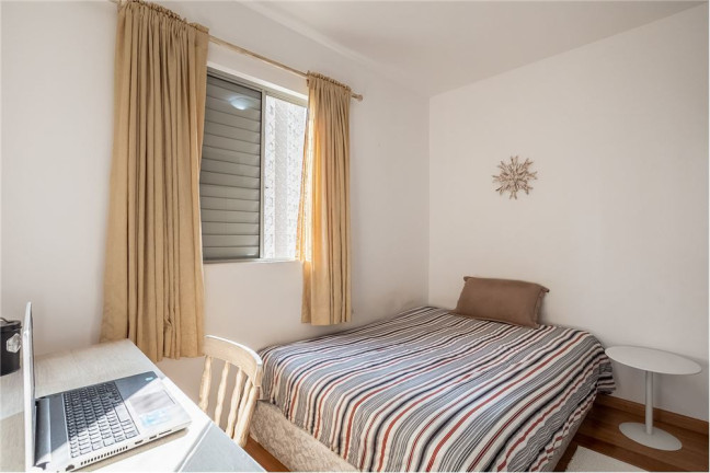 Imagem Imóvel com 2 Quartos à Venda, em Jardim Londrina - São Paulo Imagem Imóvel com 2 Quartos à Venda, em Jardim Londrina - São Paulo