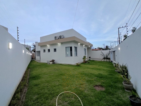 Imagem Casa com 3 Quartos à Venda, 411 m² em Aruana - Aracaju Imagem Casa com 3 Quartos à Venda, 411 m² em Aruana - Aracaju